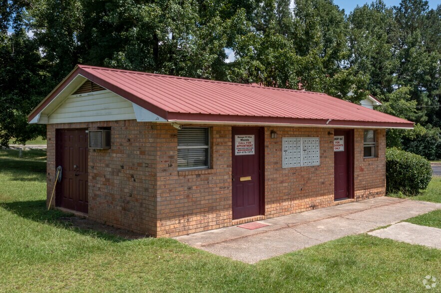 More Photos Of 1500 N Archusa Ave, Quitman Apartments For Sale