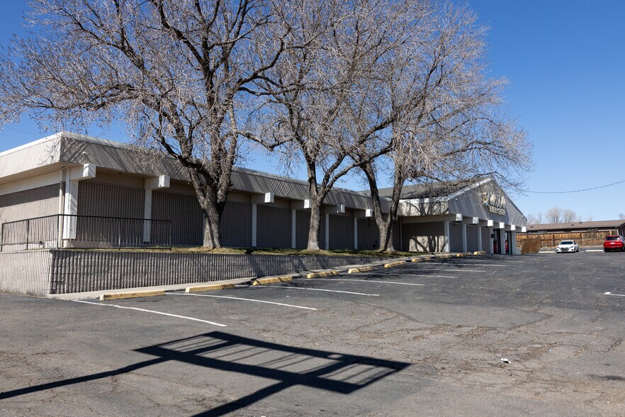 More Photos Of 155 Sheridan Blvd, Lakewood Freestanding For Sale