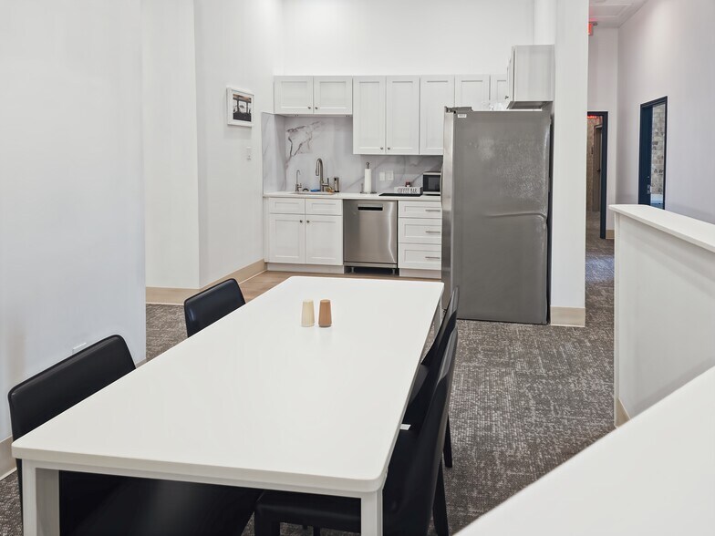 More Photos Of 454 Soledad St, San Antonio Coworking Space