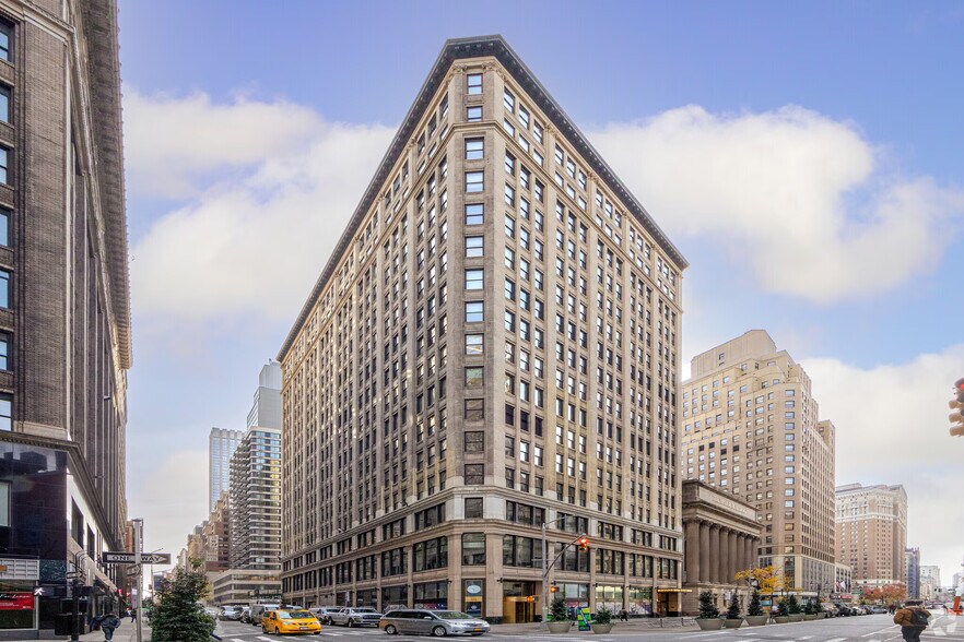 Primary Photo Of 1370 Broadway, New York Office For Lease