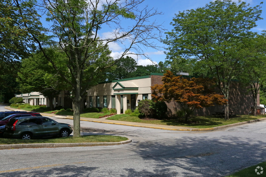 Primary Photo Of 1000-1018 Cromwell Bridge Rd, Towson Office For Lease