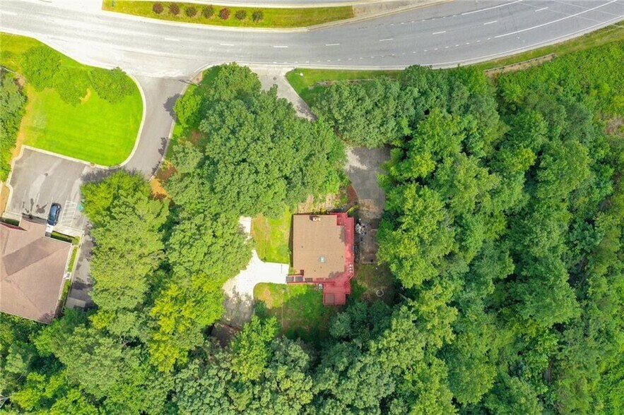 More Photos Of 1345 Ronald Reagan Blvd, Cumming Showroom For Sale