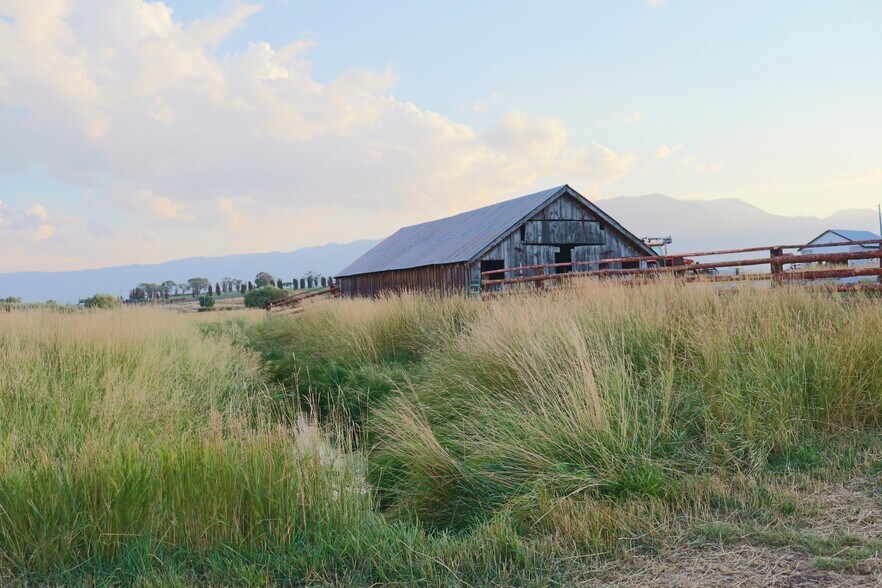 More Photos Of 47219 Highway 30, Haines Land For Sale