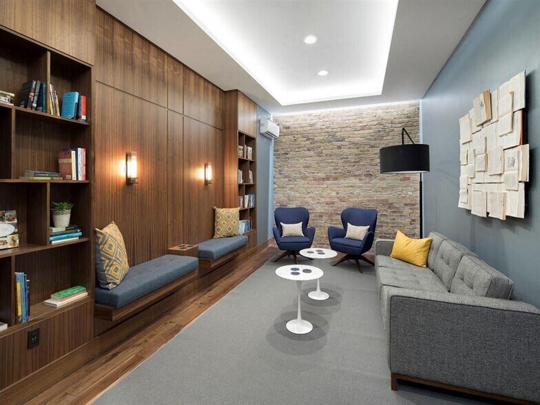 More Photos Of 10 2nd St SE, Minneapolis Apartments For Lease