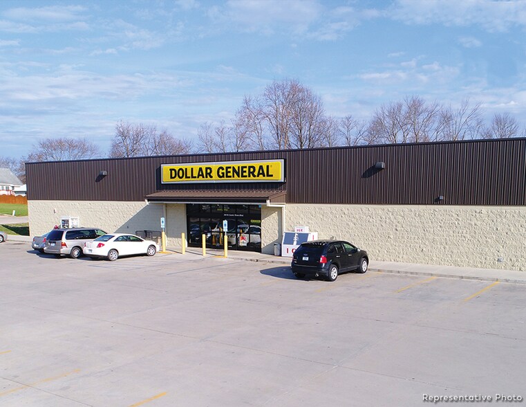 Primary Photo Of 201 N Main St, Viborg Bank For Sale