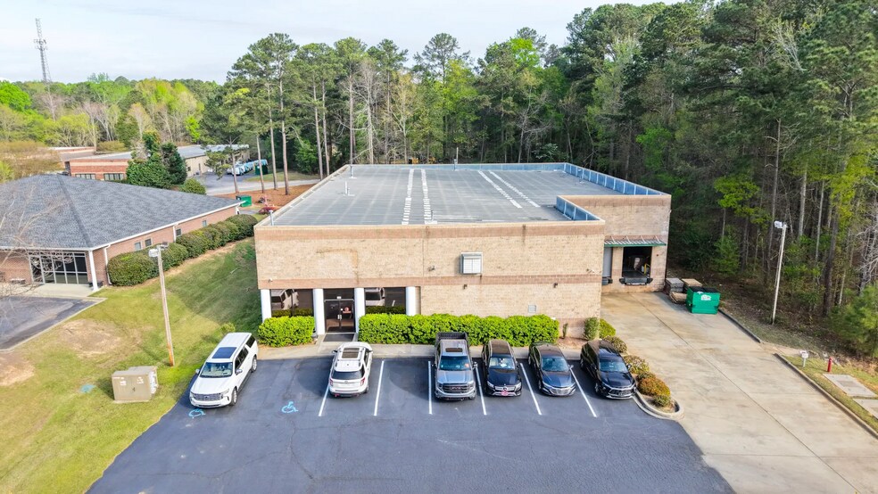 More Photos Of 115 Westpark Blvd, Columbia Manufacturing For Sale