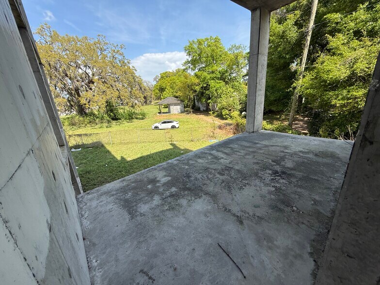 More Photos Of 2508 Newcastle St, Brunswick Apartments For Sale