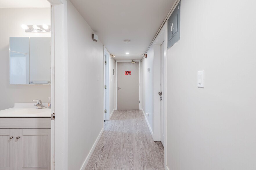 More Photos Of 8504 98 St NW, Edmonton Apartments For Sale
