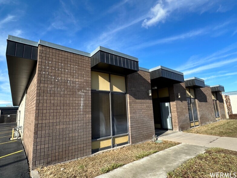 More Photos Of 2970 S West Temple, Salt Lake City Flex For Sale