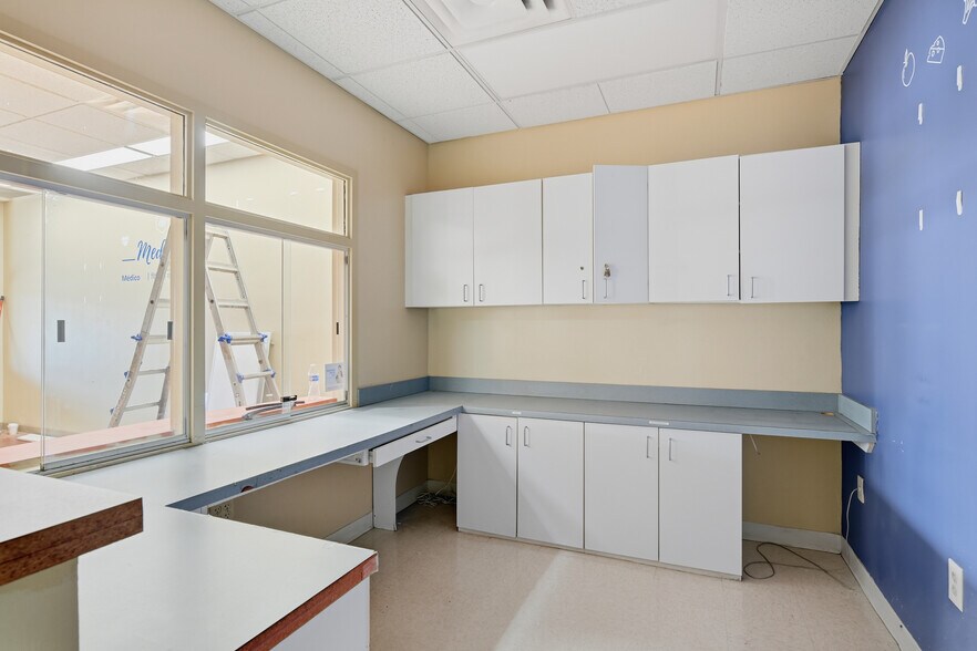 More Photos Of 534 Sumner Ave, Springfield General Retail For Lease