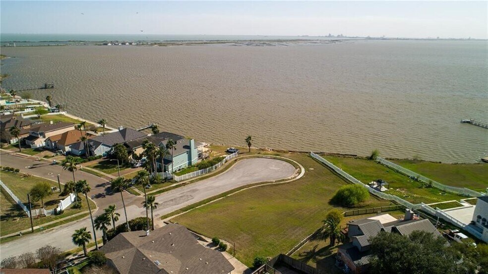 More Photos Of 863 Cliff Drive, Portland Land For Sale