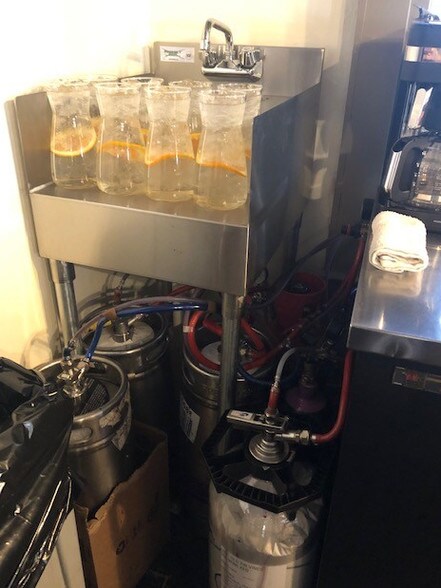 More Photos Of 703 W Main St, Payson Freestanding For Sale