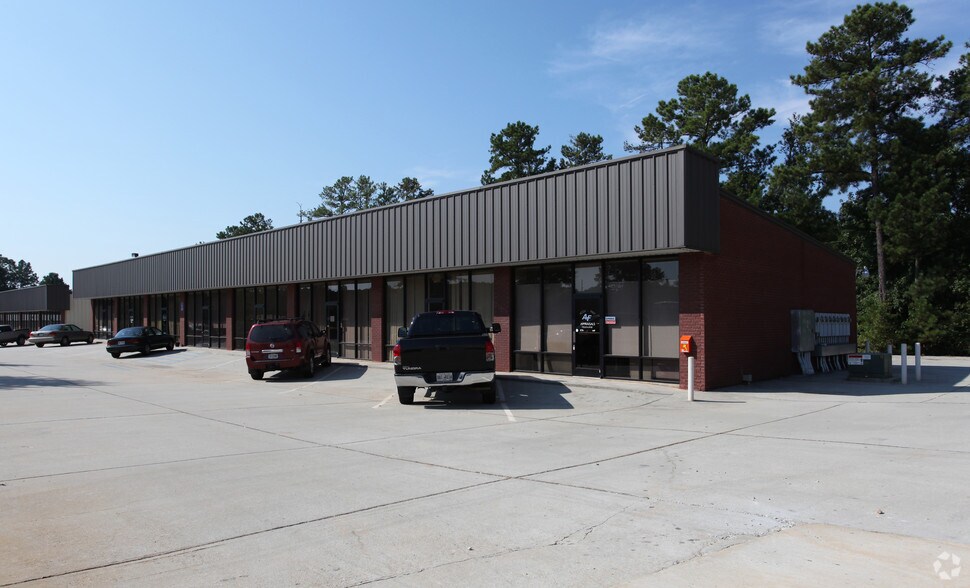 More Photos Of 129 Pine Grove Rd, Locust Grove Unknown For Lease