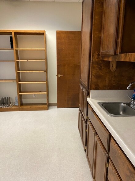 More Photos Of 1481 Live Oak Blvd, Yuba City Medical For Lease