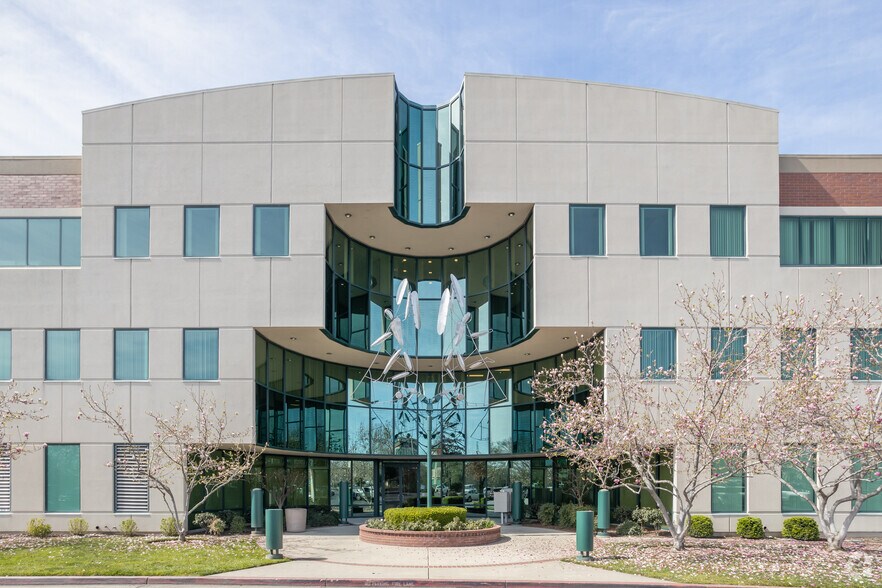 More Photos Of 35 Iron Point Cir, Folsom Office For Lease