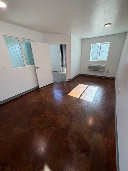 More Photos Of 345 N Old Highway 91, Hurricane Industrial For Lease