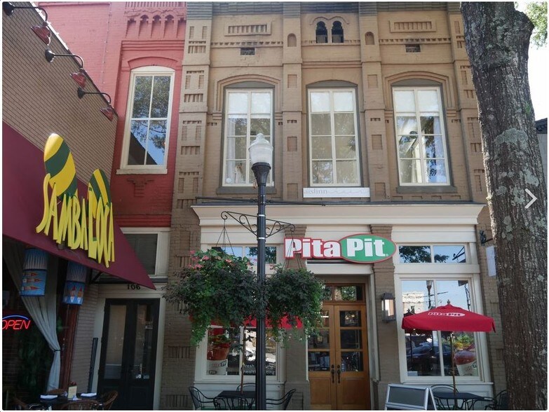 More Photos Of 106 Adamson Sq, Carrollton Storefront For Lease