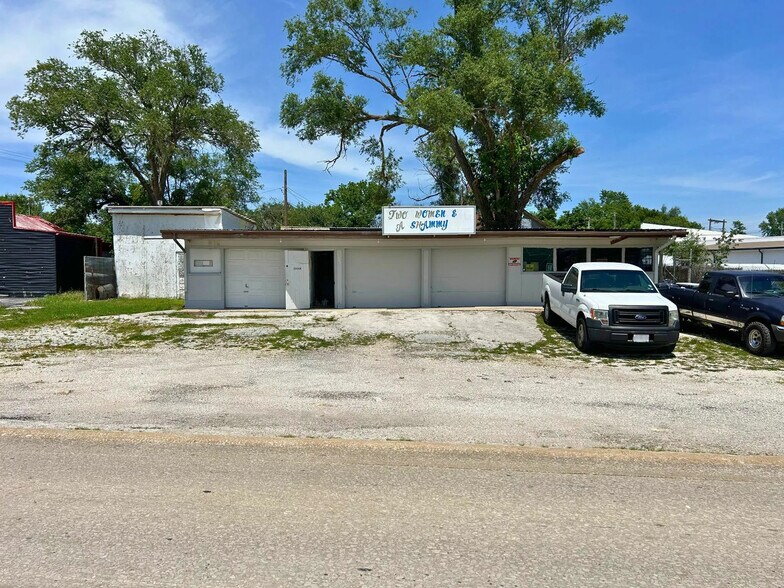 Primary Photo Of 2545 W College Rd, Springfield Flex For Sale