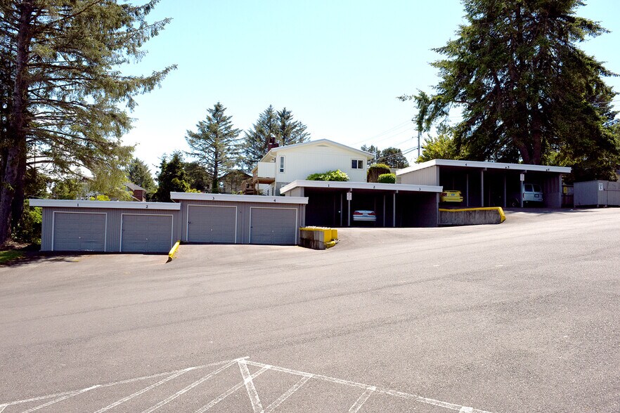 More Photos Of 3456 NE West Devil's Lake Rd, Lincoln City Apartments For Sale