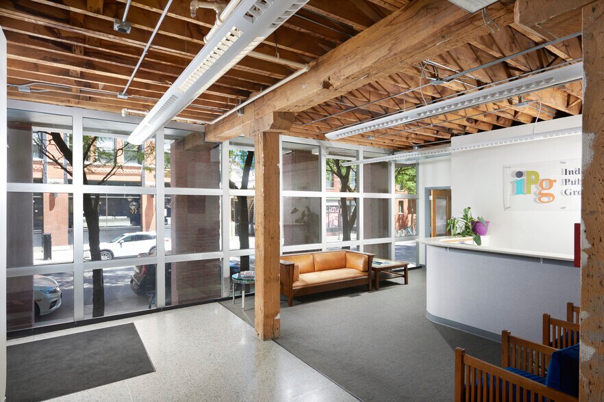 More Photos Of 812-814 N Franklin St, Chicago Loft Creative Space For Lease