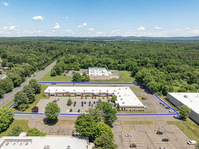 More Photos Of 72 Shaker Rd, Enfield Light Manufacturing For Lease