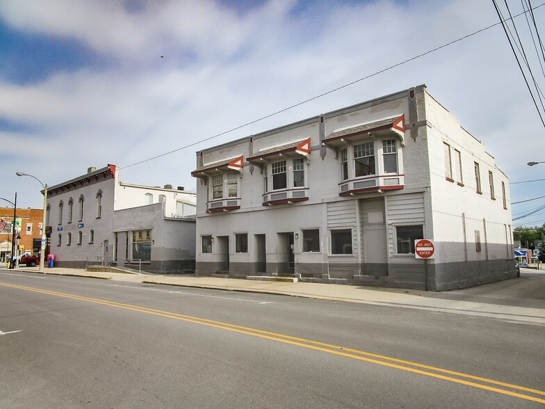 More Photos Of 116 N Main St, Kendallville Flex For Sale