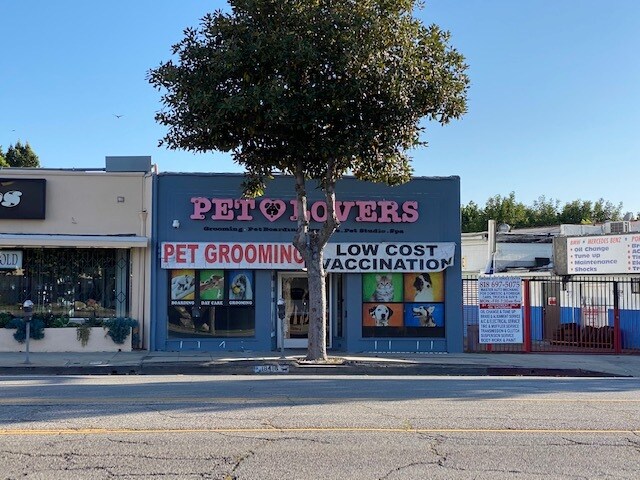 More Photos Of 18410-18416 Ventura Blvd, Tarzana Storefront For Sale