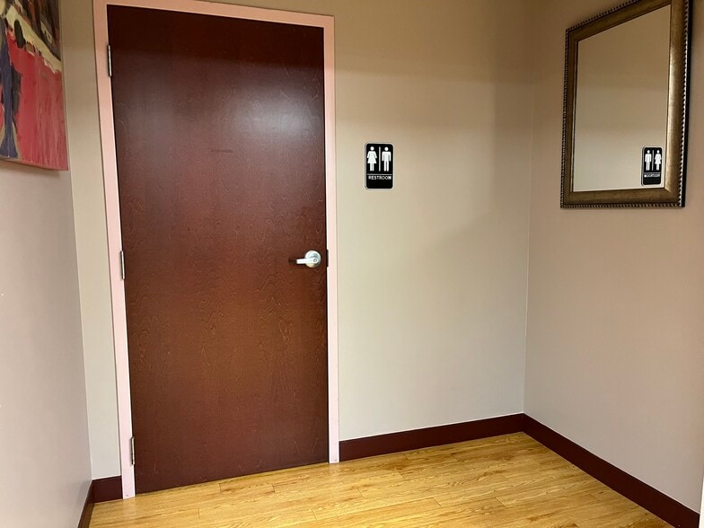 More Photos Of 1407 S County Trl, East Greenwich Medical For Lease