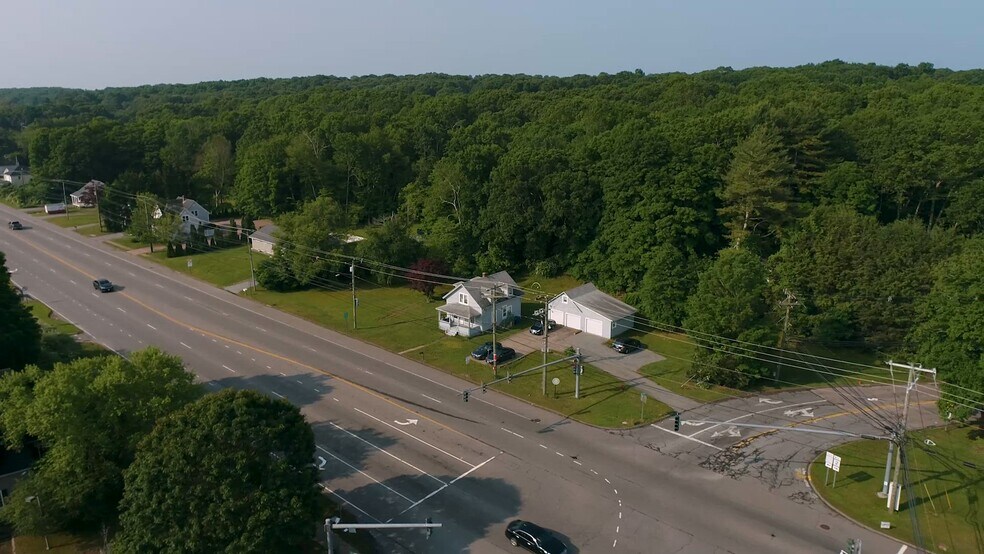 Primary Photo Of 414 Liberty St, Pawcatuck Specialty For Sale