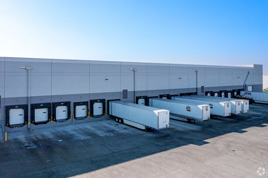 More Photos Of 4733 Newcastle Rd, Stockton Distribution For Lease