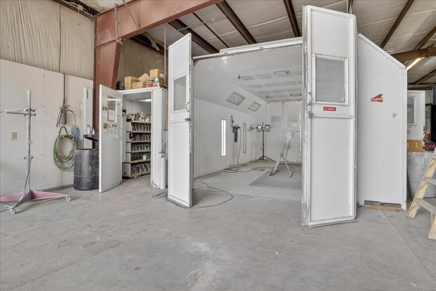 More Photos Of 3688 Raleigh Rd, Henderson Office For Sale