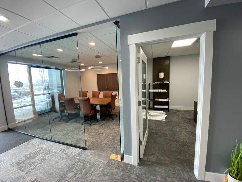 More Photos Of 14747 S Draper Pointe Way, Draper Apartments For Lease