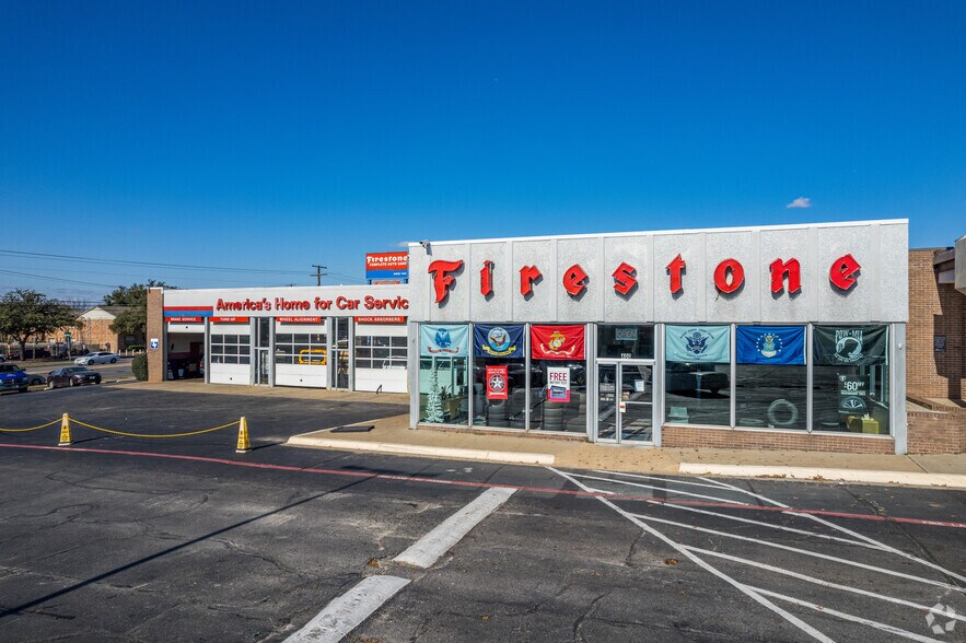 More Photos Of 11888 Marsh Ln, Dallas Unknown For Lease