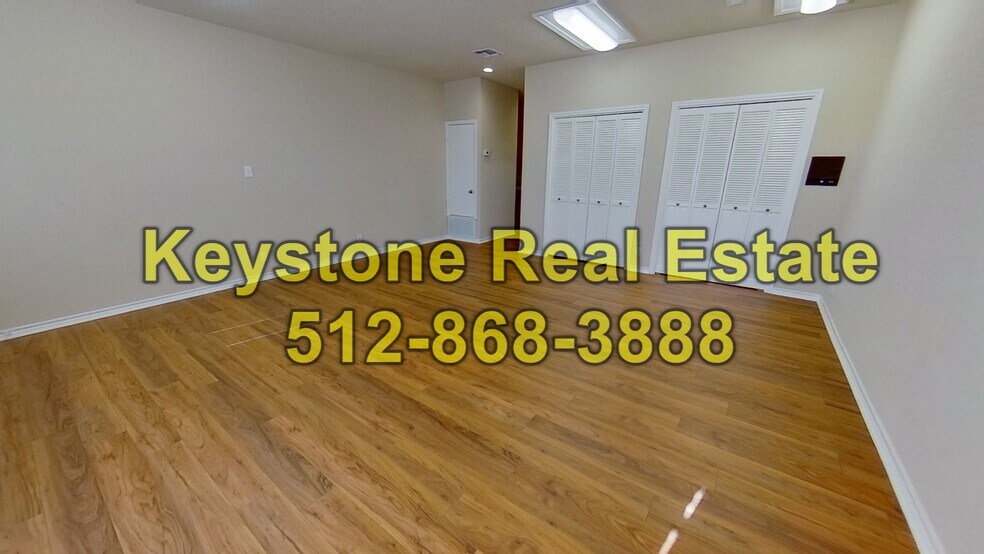 More Photos Of 1915 S Austin Ave, Georgetown Office For Lease