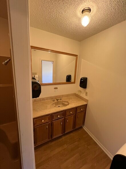 More Photos Of 3770 Private Road 3439, Longview Flex For Sale