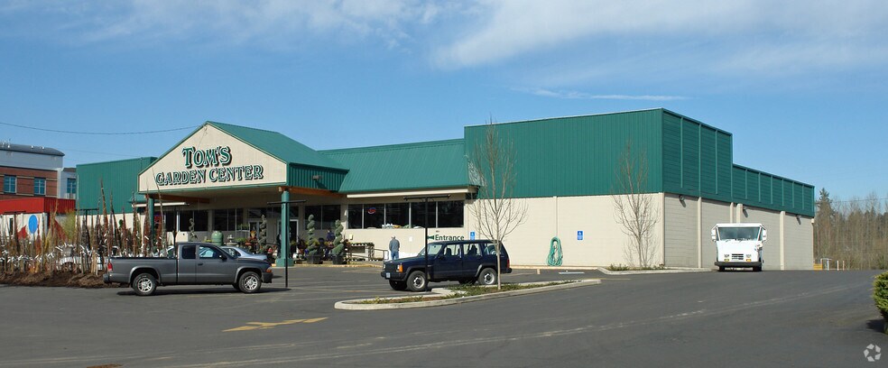 Primary Photo Of 350 Hickory St NW, Albany Garden Center For Lease