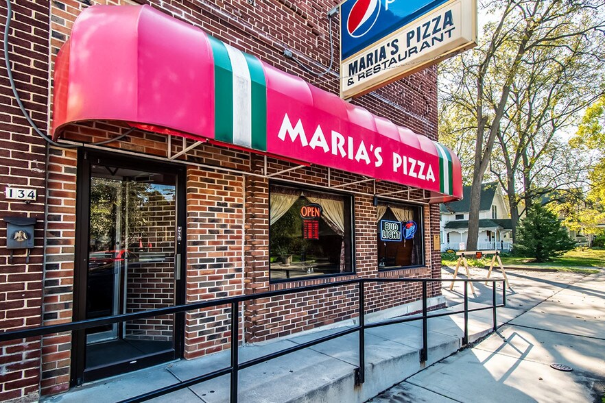 More Photos Of 134 S Main St, Oregon Restaurant For Sale