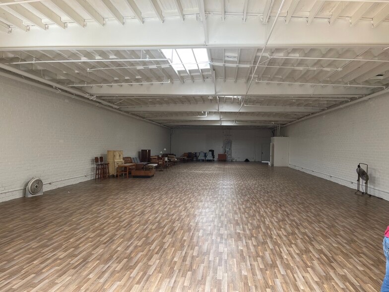 More Photos Of 3414 E Union Pacific Ave, Los Angeles Manufacturing For Sale