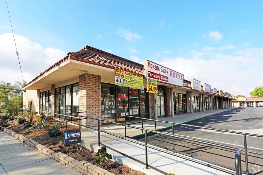 More Photos Of 1200-1240 W Whittier Blvd, La Habra Unknown For Lease