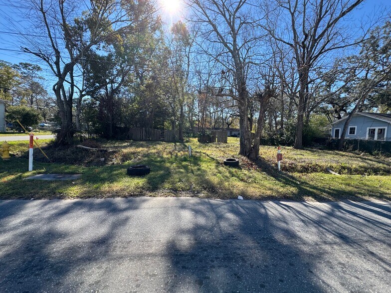 Primary Photo Of 0 Rayford St, Jacksonville Land For Sale