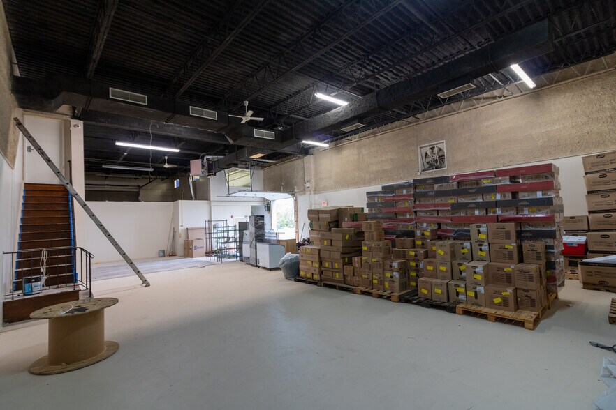 More Photos Of 290 Andrews Rd, Trevose Flex For Lease