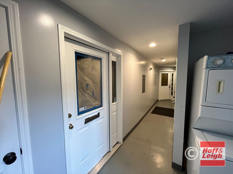 More Photos Of 1170 S Sheridan Blvd, Denver Storefront For Lease