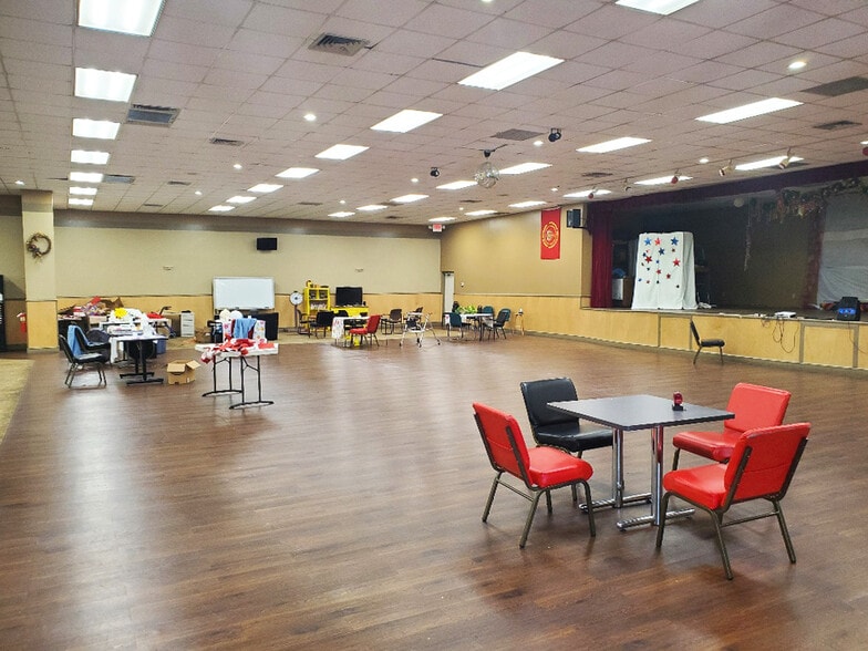 More Photos Of 120 S Napoleon Ave, Columbus Religious Facility For Sale