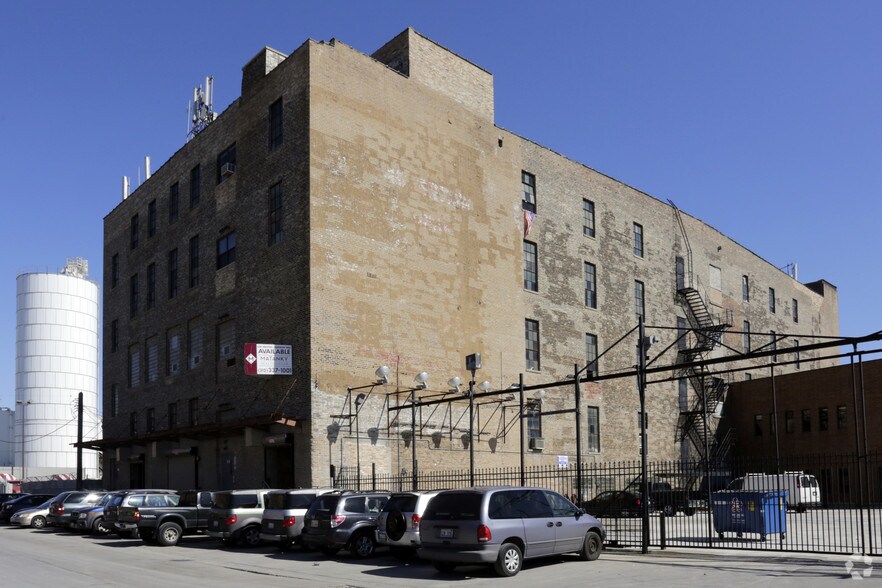 Primary Photo Of 1907 N Mendell St, Chicago Warehouse For Sale