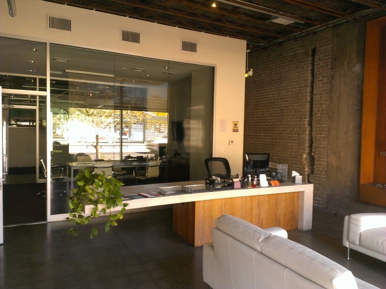 More Photos Of 1017-1021 N Central Ave, Phoenix Loft Creative Space For Lease