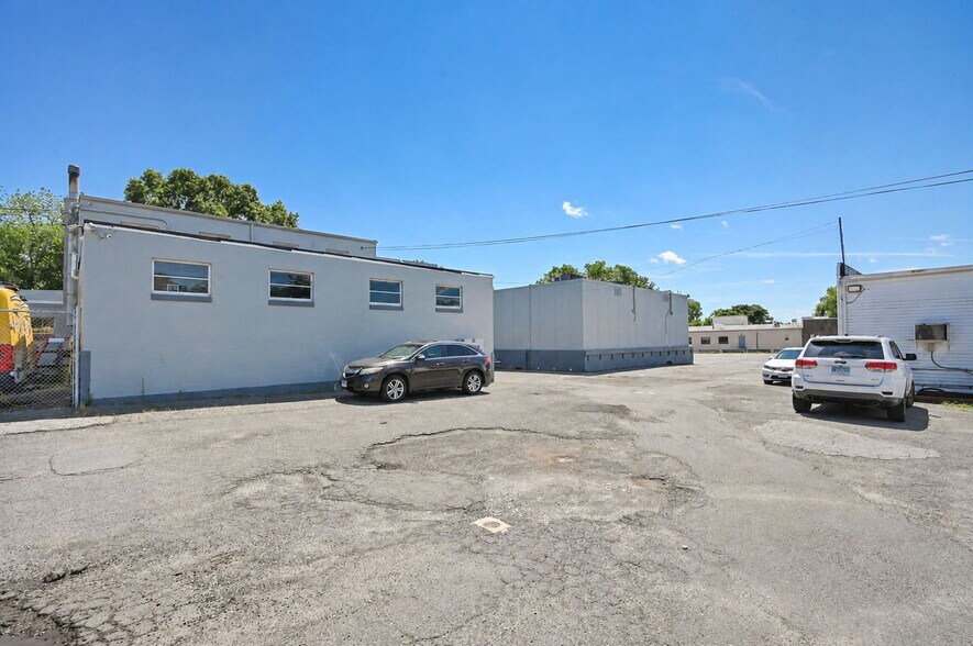 More Photos Of 1510 John Fitch Blvd, South Windsor Refrigeration Cold Storage For Lease