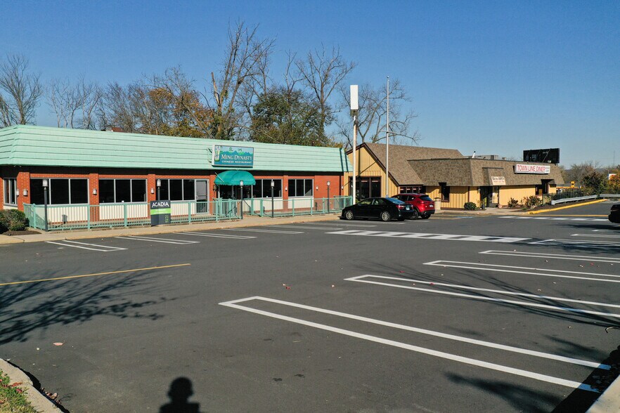 More Photos Of 80 Town Line Rd, Rocky Hill Unknown For Lease