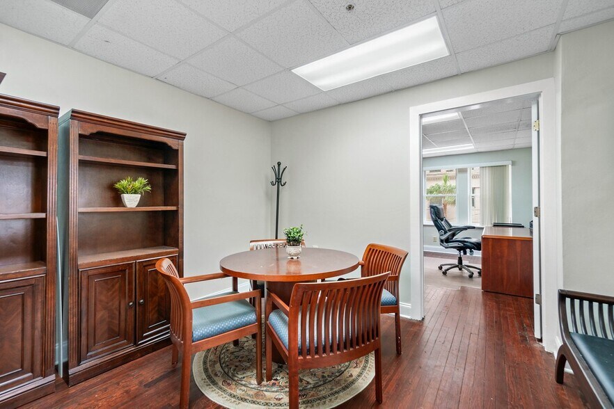 More Photos Of 120 S Olive Ave, West Palm Beach Office Residential For Lease