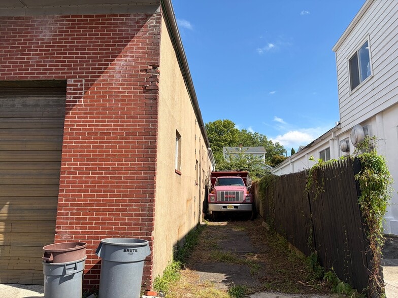 More Photos Of 109 West Shore Ave, Dumont Manufacturing For Sale