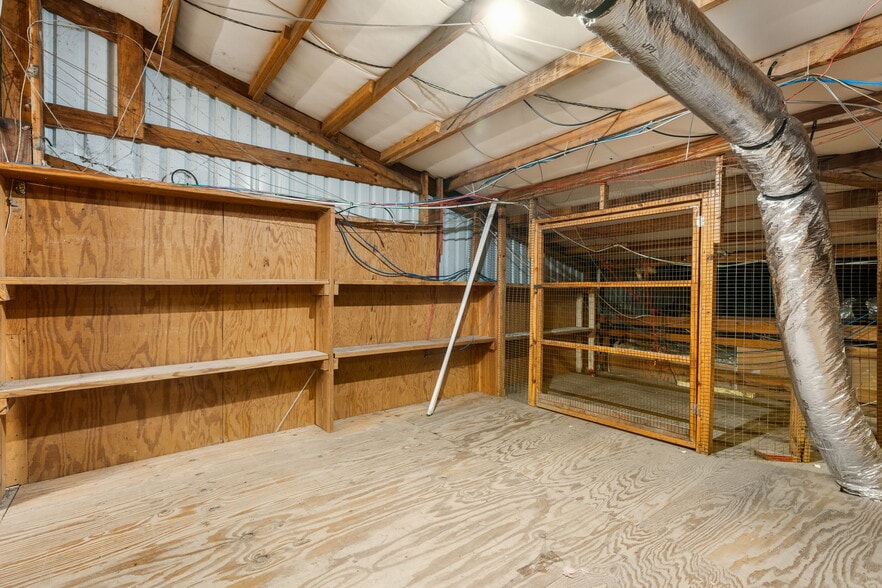 More Photos Of 2200 Sciaaca Rd, Spring Office For Sale